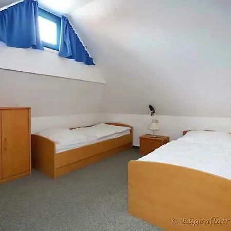 Reetdachhaus Holunder 3, 6 Personen, Kamin, W-lan Puddemin