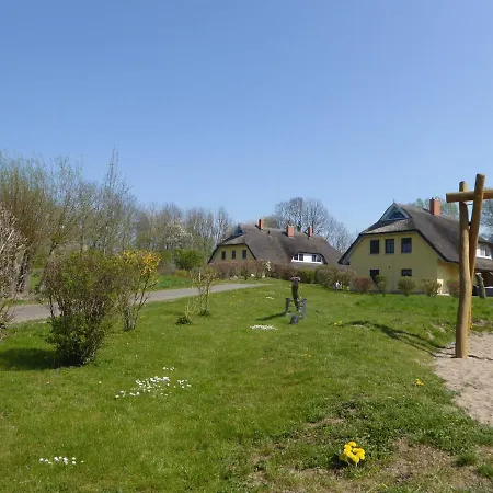 Reetdachhaus Holunder 3, 6 Personen, Kamin, W-lan *